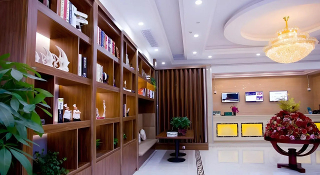 GreenTree Inn ShangHai JinShan Wanda Plaza Longxiang Road Express Hotel, Varaa Hotelli Jinshan Shanghai