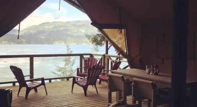 Тент Browns Bay Resort