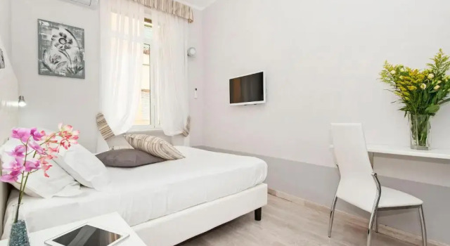 Номер Standard White Rooms Colosseo