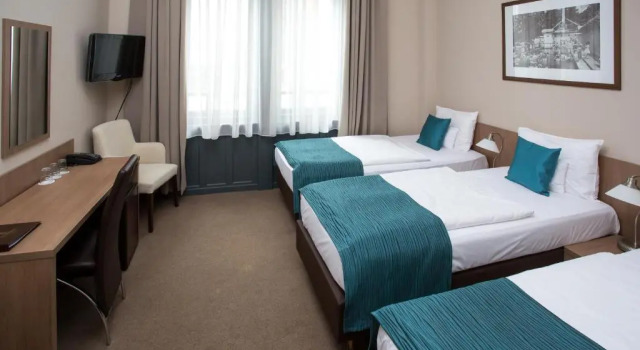 Трёхместный номер Standard Erzsebet Kiralyne Hotel