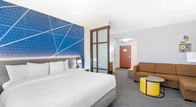 Двухместный люкс Comfort Suites Pecos