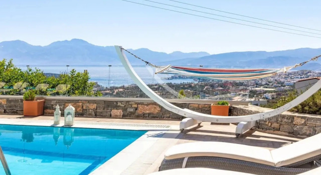 Коттедж Villa Friends private pool sea view