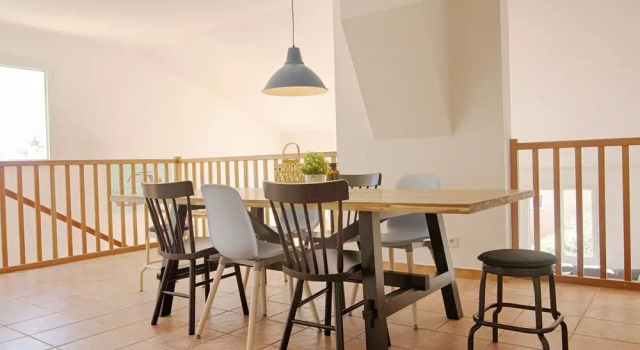 Beautifully located holiday villa with private swimming pool and lovely view!, Забронировать Вилла Виллы Овернь-Рона-Альпы, Вилла