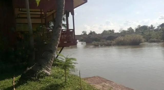 Khampheang Guesthouse, Rezervovat Hotel Hotely v Pakse s parkováním, Parkování