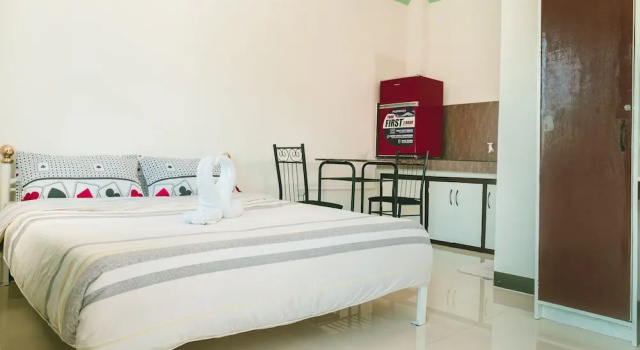 Двухместный номер Deluxe с балконом Diane Sunshine Villa Panglao near Beach