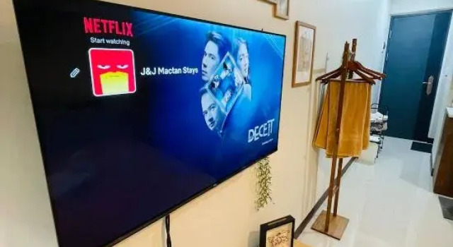 J&J Mactan Stays PS4, Netflix, Pool & Paid Parking, Book Hotel Lapu Lapu 