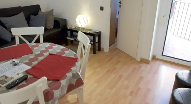 Nice Apartment La Sagrera - In a Very Quiet Area and Well Connected