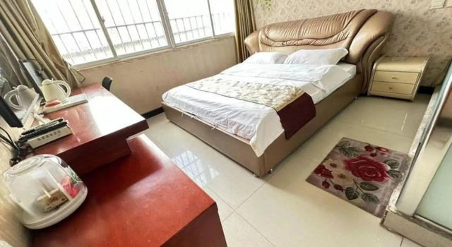 Kunming Helen Theme Hotel, Prenota Hotel Hotel a Yunnan con parcheggio, Parcheggio