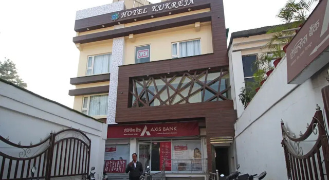 OYO 8132 Hotel Kukreja