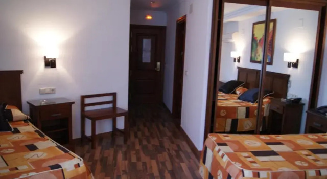 Трёхместный номер Standard Hotel Mulhacen