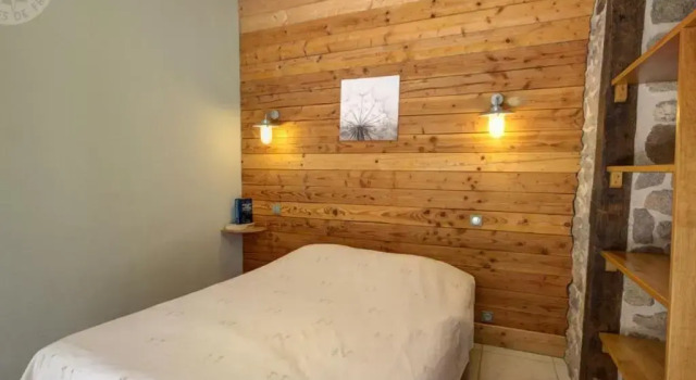 Gîte spacieux avec piscine privée, animaux acceptés - FR-1-496-25, Забронировать Отель Баньоль Божоле