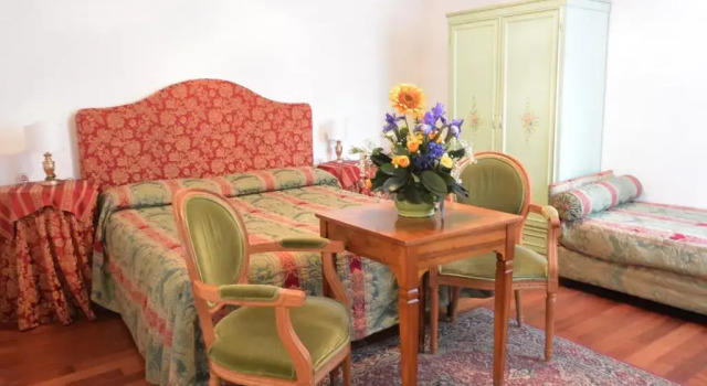 Трёхместный номер Hotel San Zulian