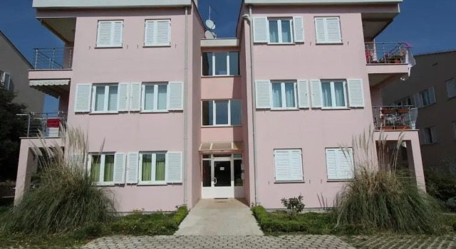 Apartments Lola