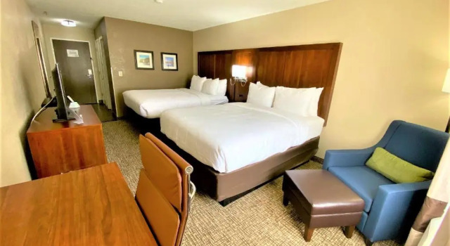 Четырёхместный номер Standard Comfort Inn Charleston South