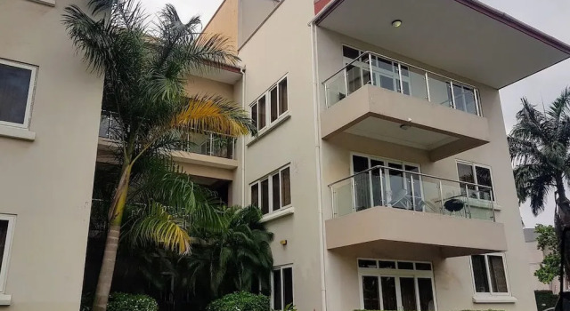 Charming 3-bed Apartment Airport Residential Accra, Reserva ahora Apartamento Hoteles en Gran Acra con aparcamiento, Aparcamiento