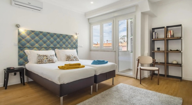 LV Premier Amoreiras AM3 Modern Space AC Lift