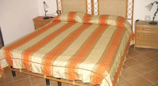 Spacious house in Lido di Noto with terrace and garden, Book Vacation Home Hotels in Sicily with Parking, Parking