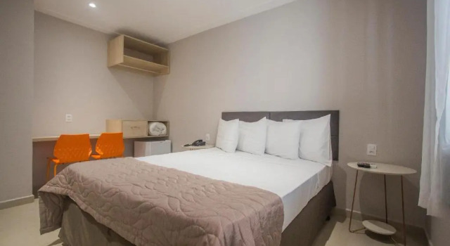 Полулюкс Ilha Porchat Hotel