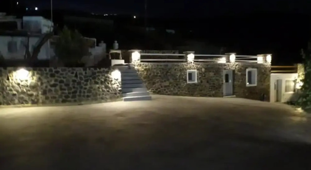 Amara House, Забронировать Отель Финикия Санторини, рядом с Пляж мыса Колумбо
