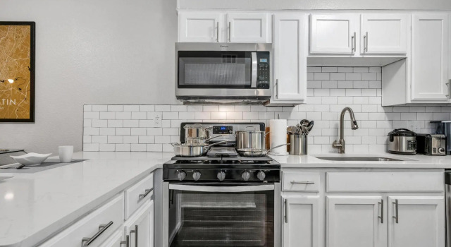 West University- 2BR- Parking- WiFi, Buchen Sie Hotel Austin Greater Austin