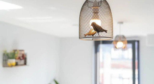 NEW BUILD - 2 Bed Snug Modern Apartment - Juliet Balcony - ROOF TOP TERRACE - Digbeth, Birmingham City Centre - FREE NETFLIX & SMART TV, Забронировать Апартаменты/квартира Апартаменты Бирмингема, рядом с Бирмингемский городской университет, Апартаменты/квартира