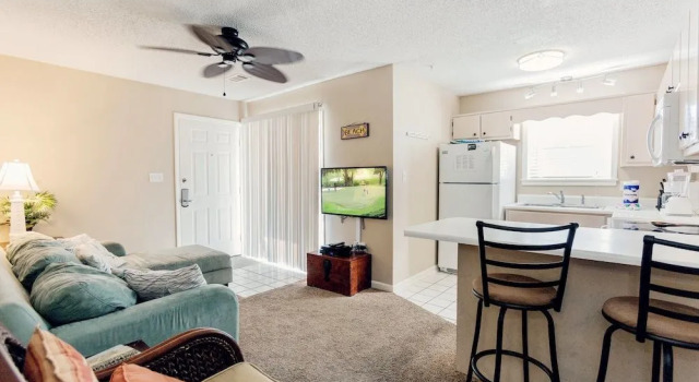 1st-Floor Condo Unit 113, Book Lejlighed Hoteller i Destin med pool, Swimmingpool