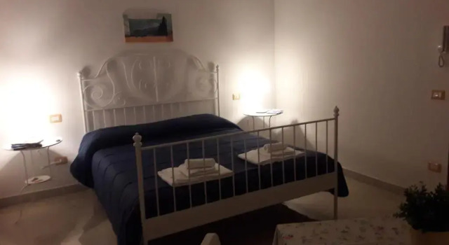 Nonnacettyhouse, Prenota Hotel Hotel a Torre del Greco con parcheggio, Parcheggio