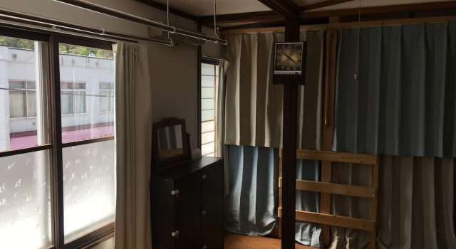 Кровать в общем номере Guest House Sato Shoten - Hostel