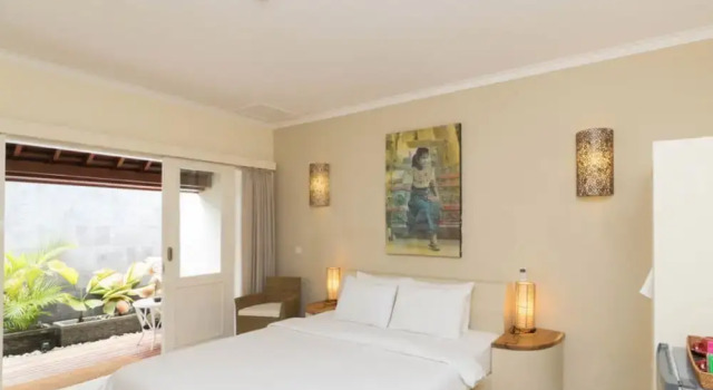Scallywags Joglo Villa, Book Villa Gili Air 