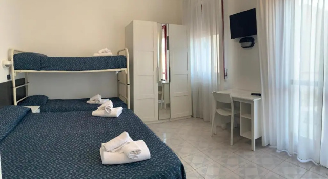 Четырёхместный номер Standard Hotel Marylise