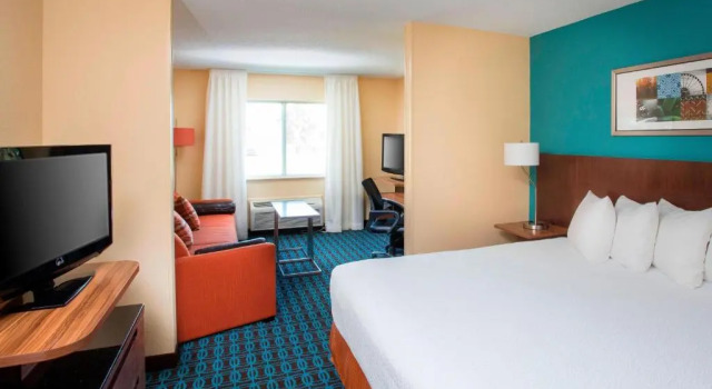Двухместная студия Fairfield Inn & Suites by Marriott Terre Haute