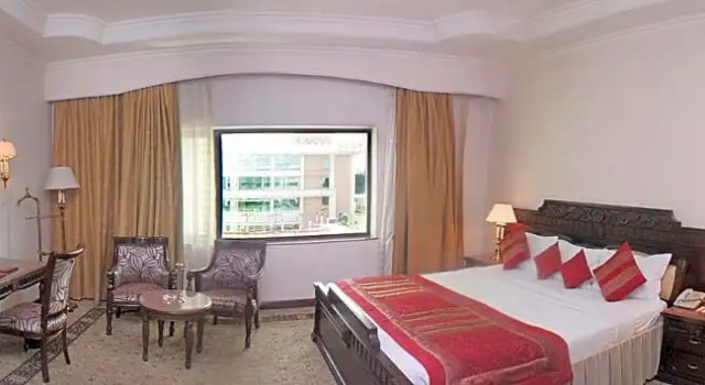 Люкс Holiday Regency