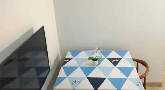 Люкс с балконом и с видом на город Youyu Internet Apartment (Silver Diamond Plaza)