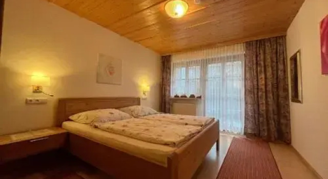 Haus 210S, Varaa Huoneisto Hotellit Baijeri pysäköinnillä, Pysäköinti