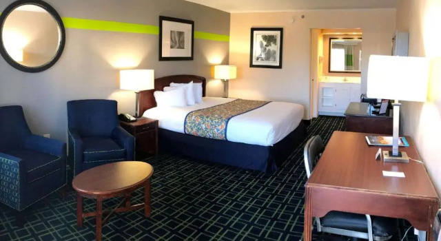 Номер Business Magnuson Hotel Virginia Beach