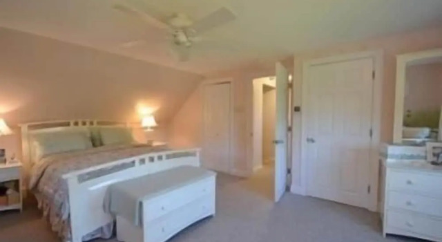 Коттедж с 4 комнатами Seascape Upscale Cottage
