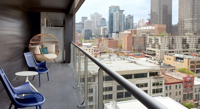 Люкс c 1 комнатой с балконом Homewood Suites By Hilton Montreal Downtown