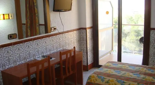 Двухместный номер Standard с балконом и с видом на бассейн Hotel Univers