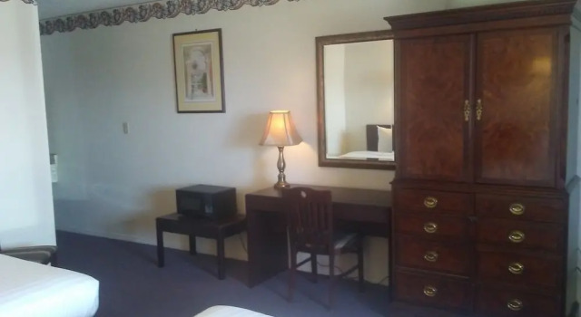 Sunshine Motel