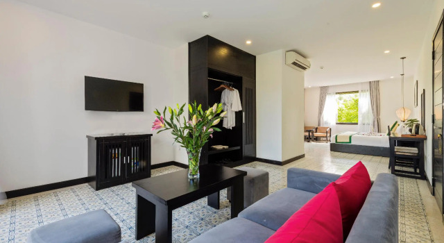 Люкс Deluxe с красивым видом из окна Hoi An Waterway Resort
