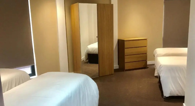 Апартаменты с 3 комнатами Ilford Tower Apartments