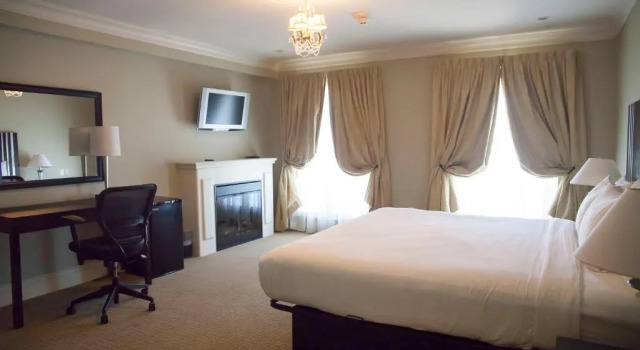 Люкс Niagara Crossing Hotel and Spa