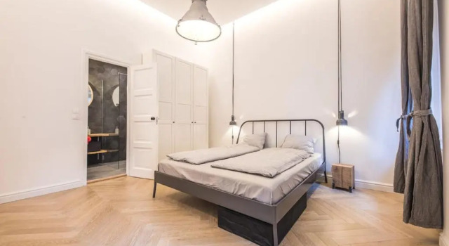 IRANYI Home - flat in the heart of downtown, Забронировать Отель 11. Уйбуда Будапешт, рядом с Станция метро Vorosmarty Square