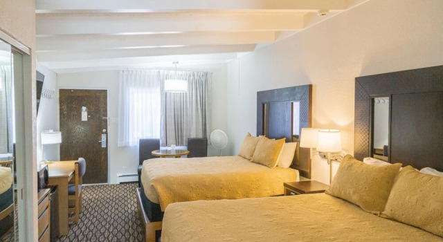 Deluxe Neljän hengen huone jokinäköala Aspenalt Lodge