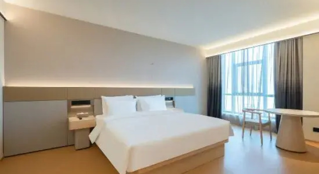 Люкс JI Hotel (Haiyang Golden Conch Plaza)