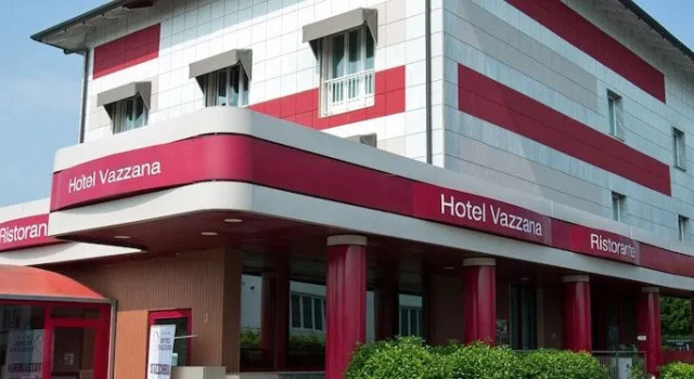 Hotel Vazzana