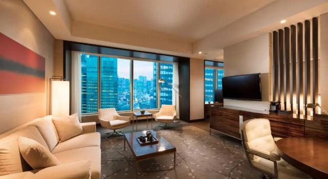 Двухместный люкс Corner Executive с видом на город Conrad Tokyo
