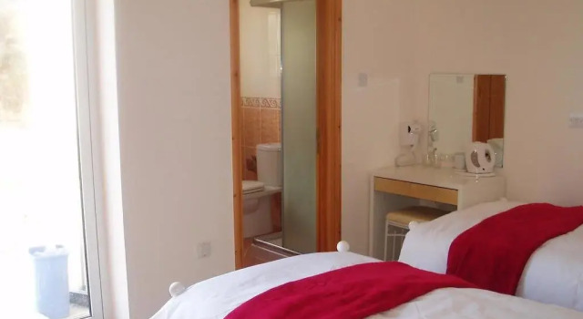 The Roost, Prenota Hotel Hotel 3 stelle a Paphos, 3*