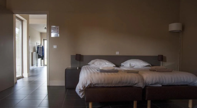 Het Leerhof, Prenota Hotel Brakel 