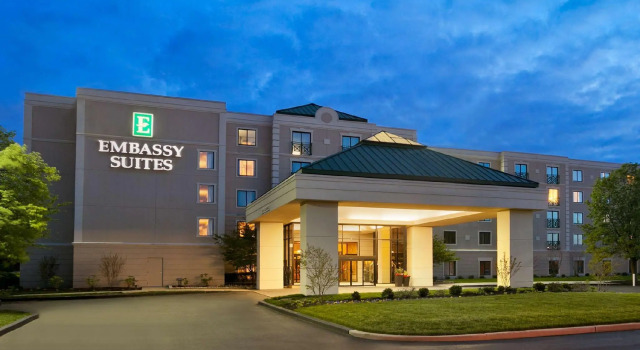 Двухместный номер Premium Embassy Suites by Hilton Philadelphia Airport